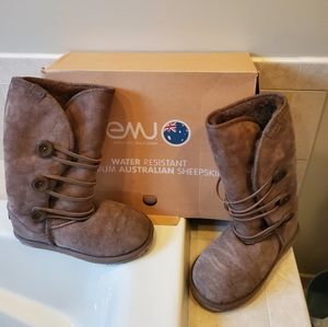 EMU Premium Australian sheepskin women's boots . Size 8
